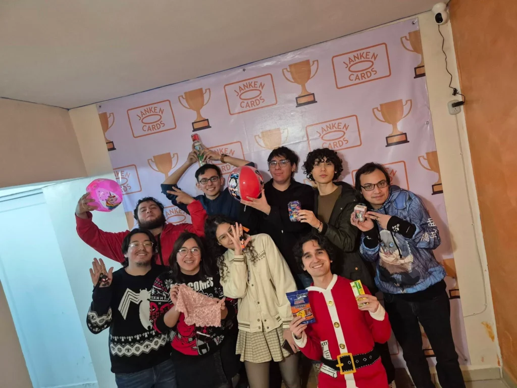 Inicio 2 Grupo de amigos celebrando juntos.